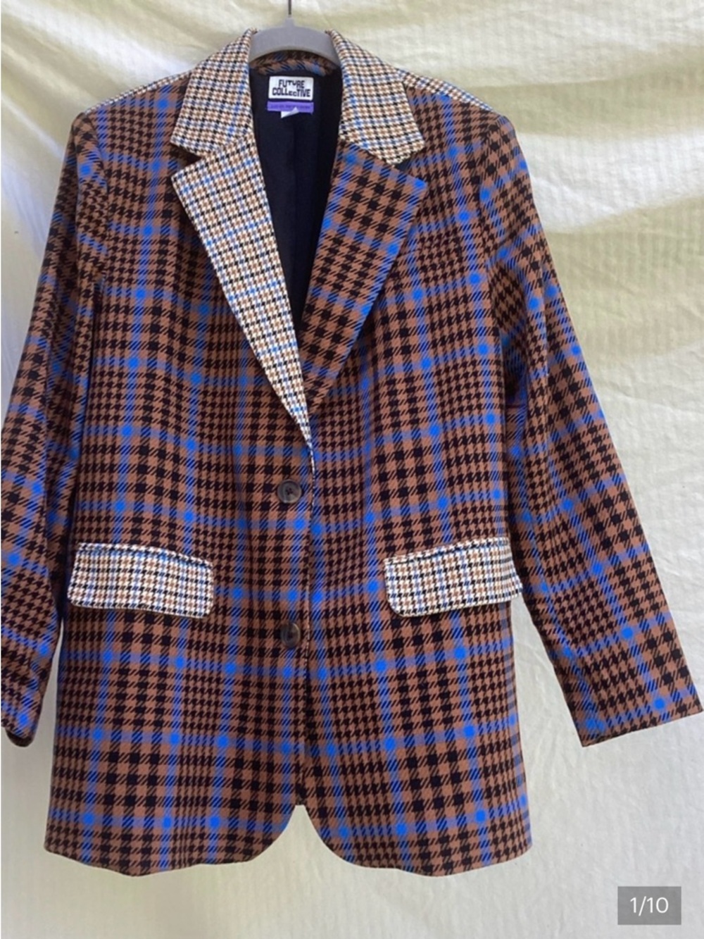 Plaid Blazer with Houndstooth Trim size XXS but fits like a SMALL - Picture 2 of 7